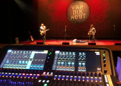 Akoestische Theatertour “25 jaar Van Dik Hout”