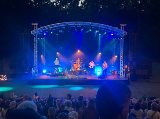 Niels Geusebroek sings “Coldplay”